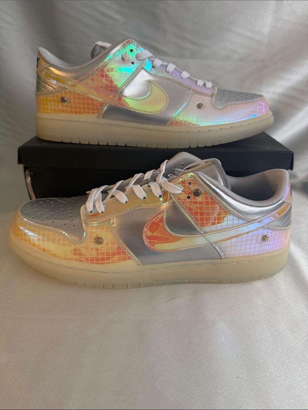 New!🔥Nike Dunk Low SE 'Be True' (Hyperflat) sneakers. Color-Shifting Iridescent